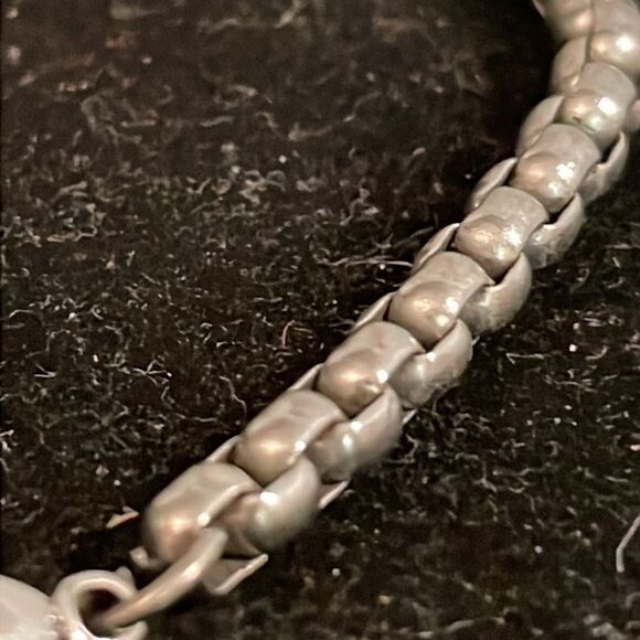 Stainless steel double box chain bracelet w/3- tricolor rings w/crystal accents - Picture 6 of 13